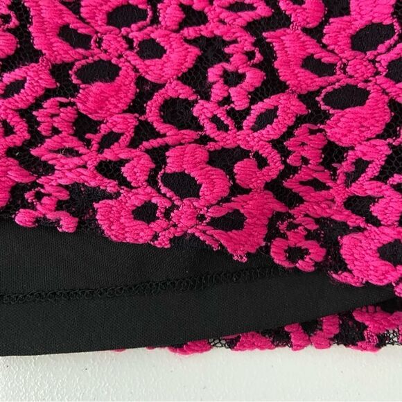 Lane Bryant Pink Lace with Black Lining Cropped Top Office Wear Layering 14/16 - Picture 7 of 12